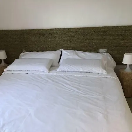 El